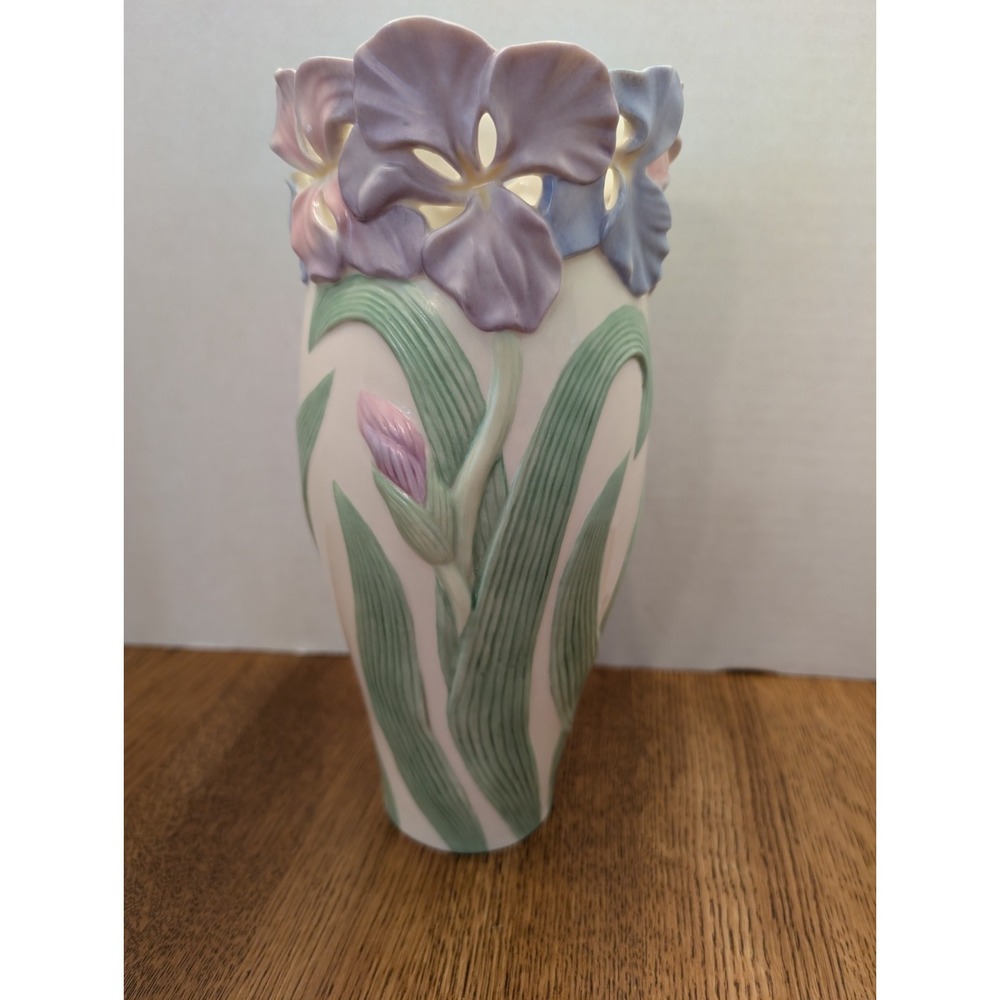 Lenox Limited Edition Enchanting Iris Vase